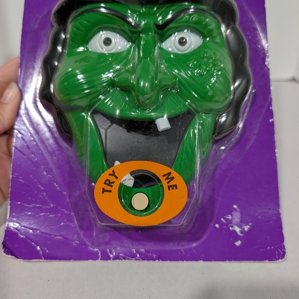 Halloween Smart Living Battery Operated Doorbell - Witch - Picture 5 of 10